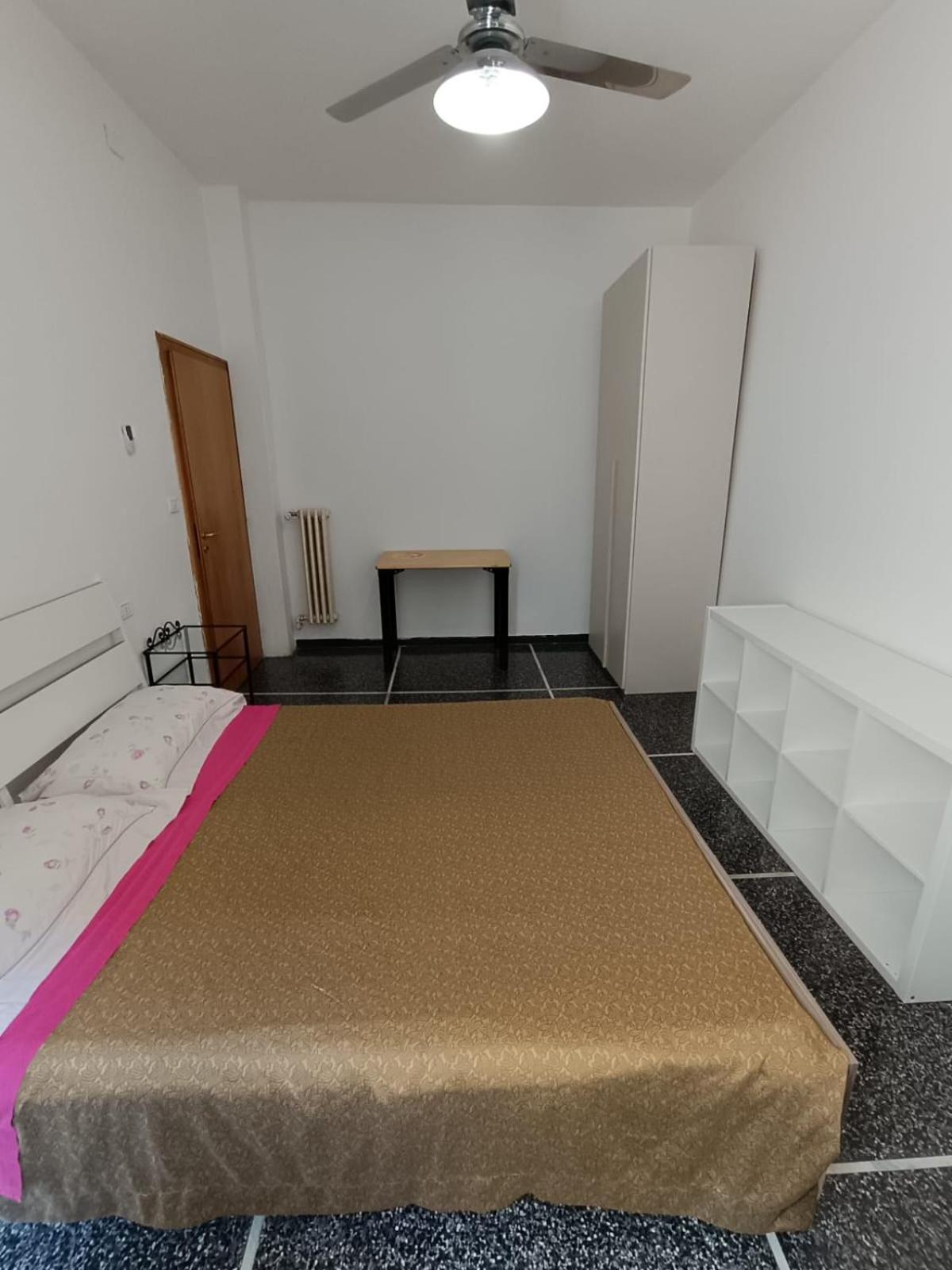 Saragozza Guest House โบโลญญา ภายนอก รูปภาพ